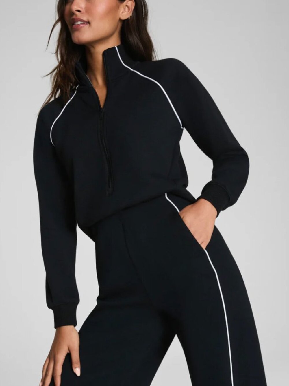 SPANX Airpique Black Long-Sleeve Jumpsuit with White Piping Large - Picture 4 of 7